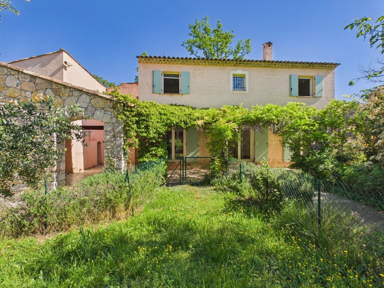 Villa for Sale in Fayence, Var Countryside (fayence, Lorgues, Cotignac) 1