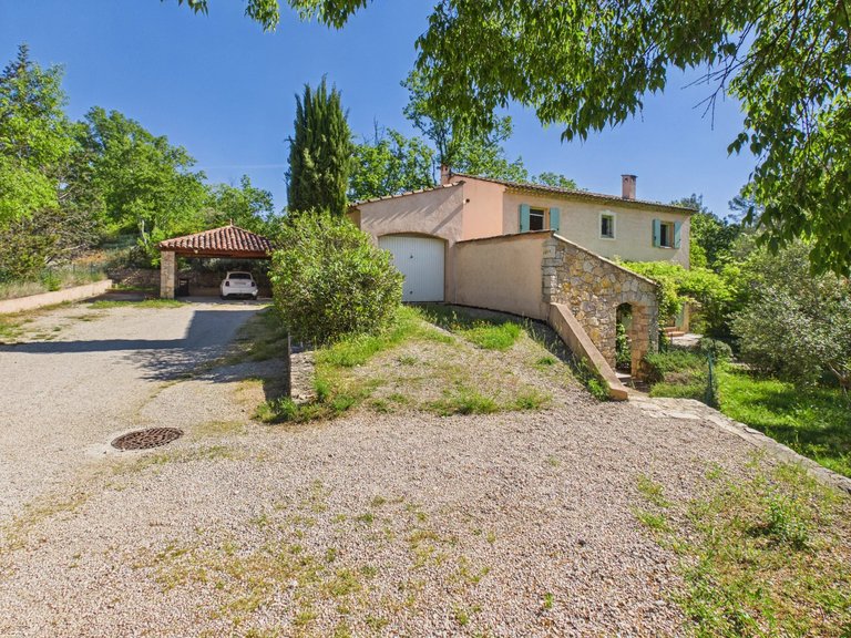 Villa for Sale in Fayence, Var Countryside (fayence, Lorgues, Cotignac) 3