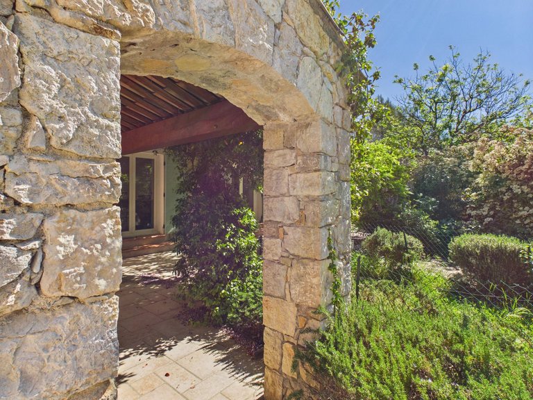 Villa for Sale in Fayence, Var Countryside (fayence, Lorgues, Cotignac) 4