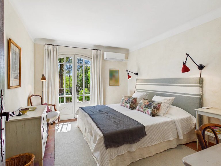 Villa for Sale in Opio, Mougins, Valbonne, Grasse Area 17