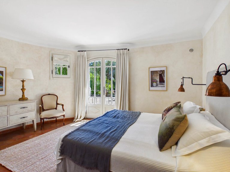 Villa for Sale in Opio, Mougins, Valbonne, Grasse Area 18