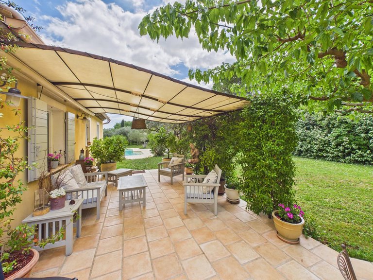 Villa for Sale in Fayence, Var Countryside (fayence, Lorgues, Cotignac) 15