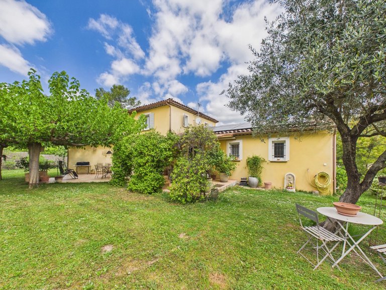 Villa for Sale in Fayence, Var Countryside (fayence, Lorgues, Cotignac) 17