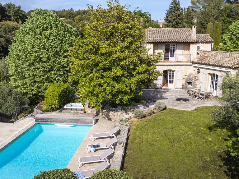 Villa for Sale in Grasse, Mougins, Valbonne, Grasse Area 2
