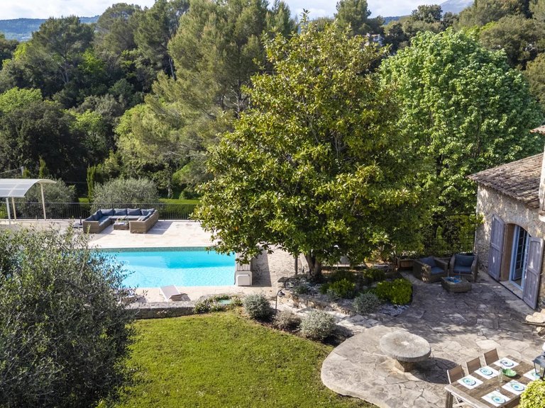 Villa for Sale in Grasse, Mougins, Valbonne, Grasse Area 3