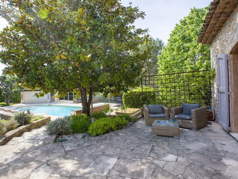 Villa for Sale in Grasse, Mougins, Valbonne, Grasse Area 9