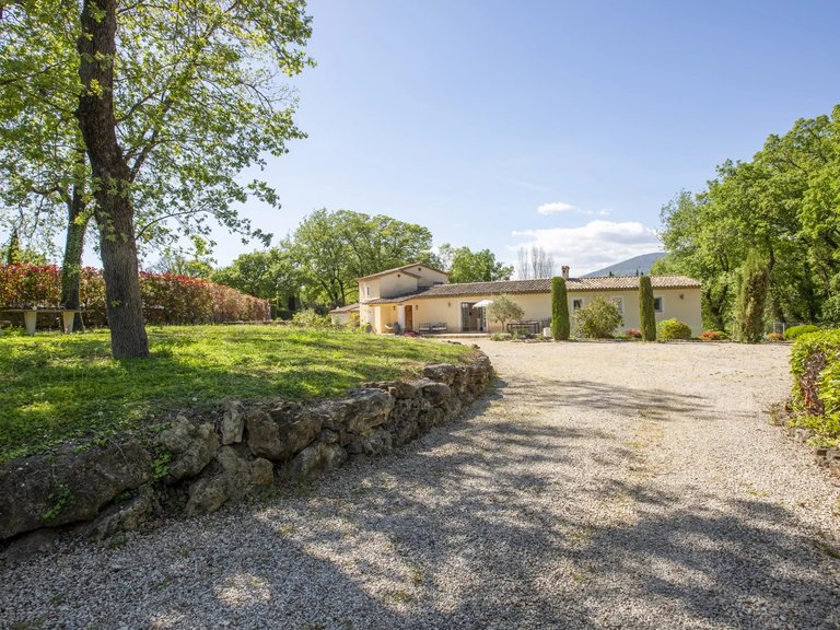 Villa for Sale in Chateauneuf Grasse, Mougins, Valbonne, Grasse Area 20