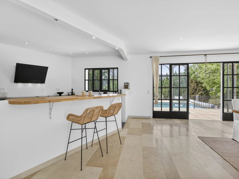 Villa for Sale in Chateauneuf Grasse, Mougins, Valbonne, Grasse Area 4