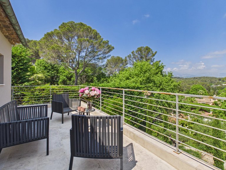 Villa for Sale in Mougins, Mougins, Valbonne, Grasse Area 17