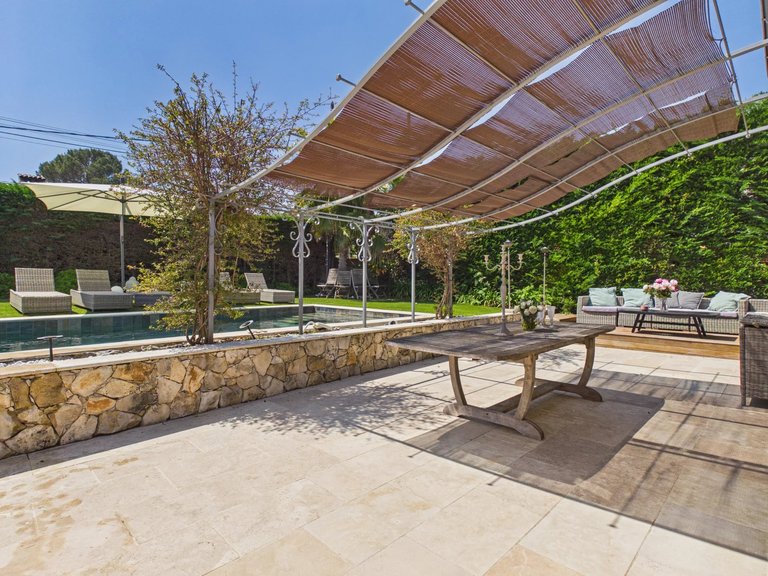 Villa for Sale in Mougins, Mougins, Valbonne, Grasse Area 7