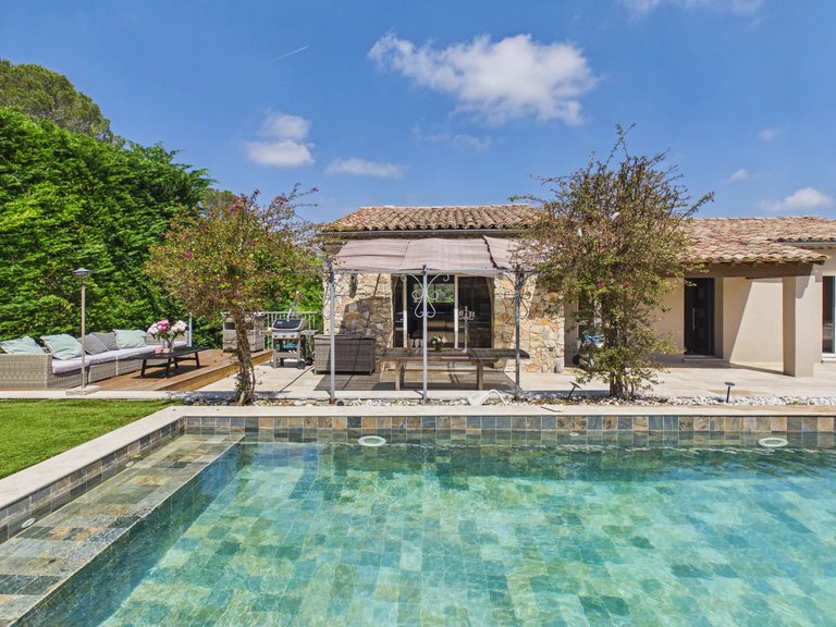 Villa for Sale in Mougins, Mougins, Valbonne, Grasse Area 9