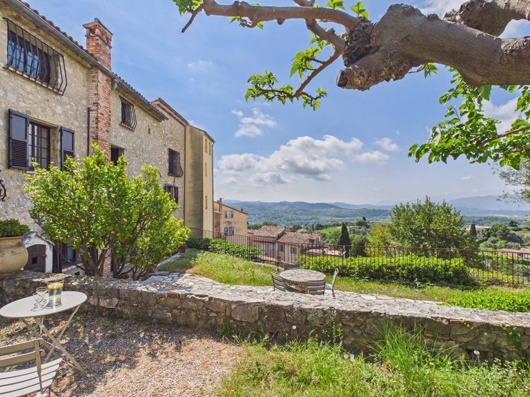 Villa for Sale in Chateauneuf Grasse, Mougins, Valbonne, Grasse Area 2