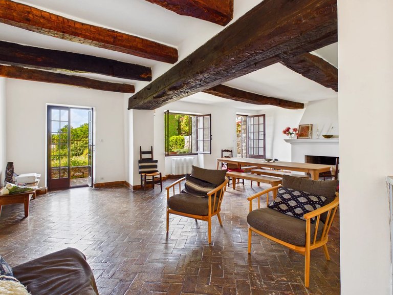 Villa for Sale in Chateauneuf Grasse, Mougins, Valbonne, Grasse Area 13