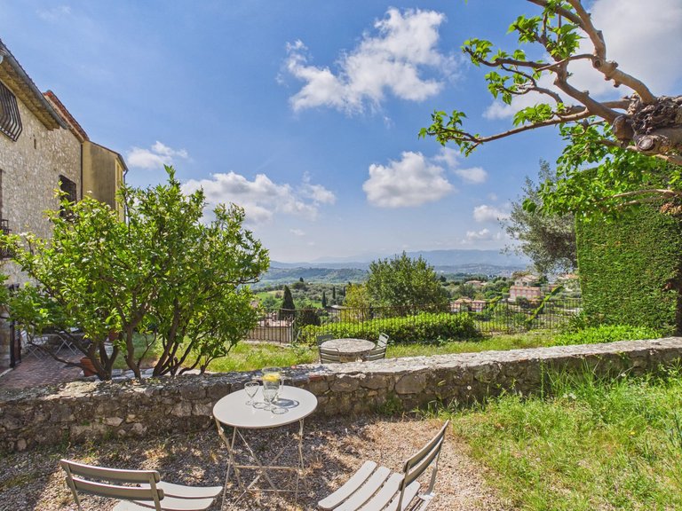 Villa for Sale in Chateauneuf Grasse, Mougins, Valbonne, Grasse Area 7