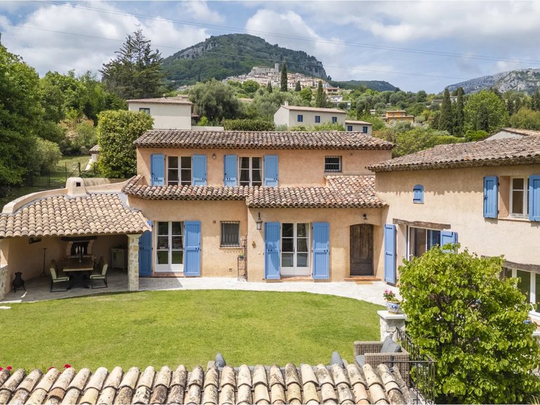 Villa for Sale in Le Bar Sur Loup, Mougins, Valbonne, Grasse Area 1