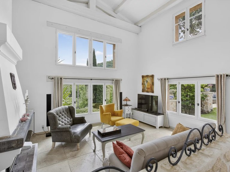 Villa for Sale in Le Bar Sur Loup, Mougins, Valbonne, Grasse Area 18