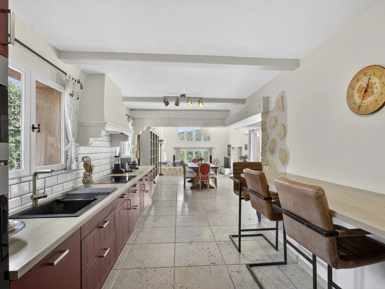 Villa for Sale in Le Bar Sur Loup, Mougins, Valbonne, Grasse Area 20