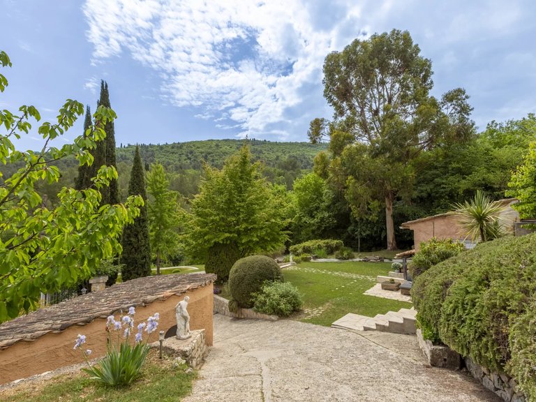 Villa for Sale in Le Bar Sur Loup, Mougins, Valbonne, Grasse Area 10
