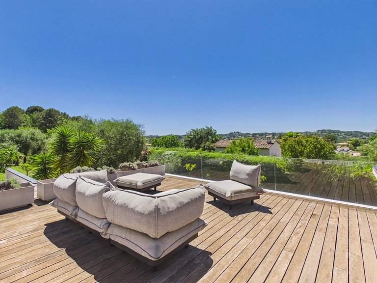 Villa for Sale in Valbonne, Mougins, Valbonne, Grasse Area 2