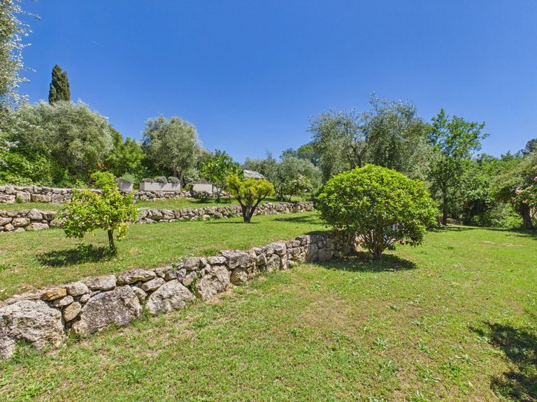 Villa for Sale in Valbonne, Mougins, Valbonne, Grasse Area 15