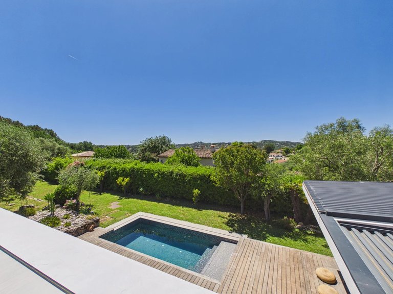 Villa for Sale in Valbonne, Mougins, Valbonne, Grasse Area 18