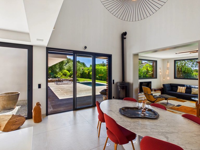 Villa for Sale in Valbonne, Mougins, Valbonne, Grasse Area 9