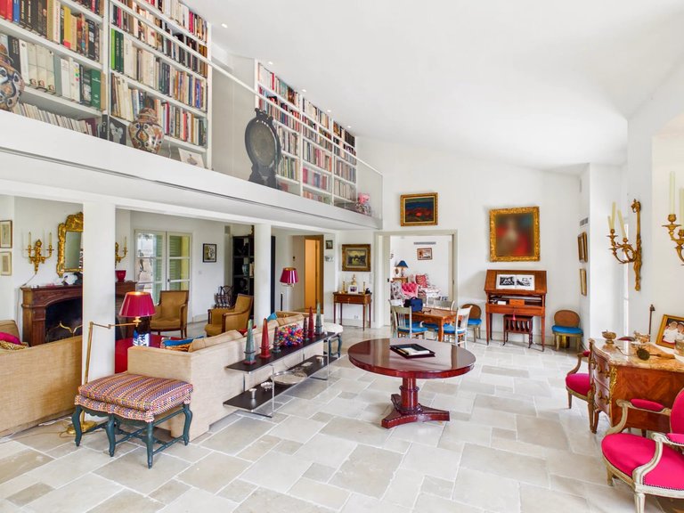Villa for Sale in Chateauneuf Grasse, Mougins, Valbonne, Grasse Area 13