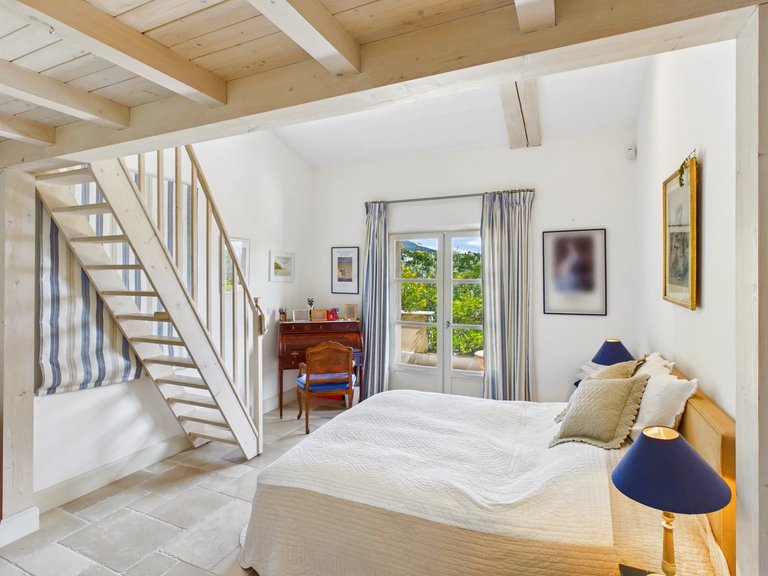 Villa for Sale in Chateauneuf Grasse, Mougins, Valbonne, Grasse Area 18