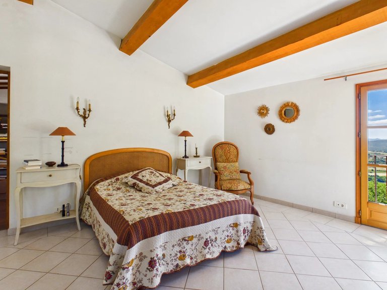 Villa for Sale in Fayence, Var Countryside (fayence, Lorgues, Cotignac) 11