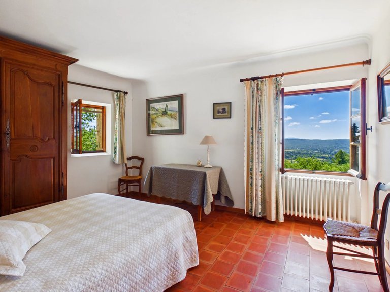 Villa for Sale in Fayence, Var Countryside (fayence, Lorgues, Cotignac) 16