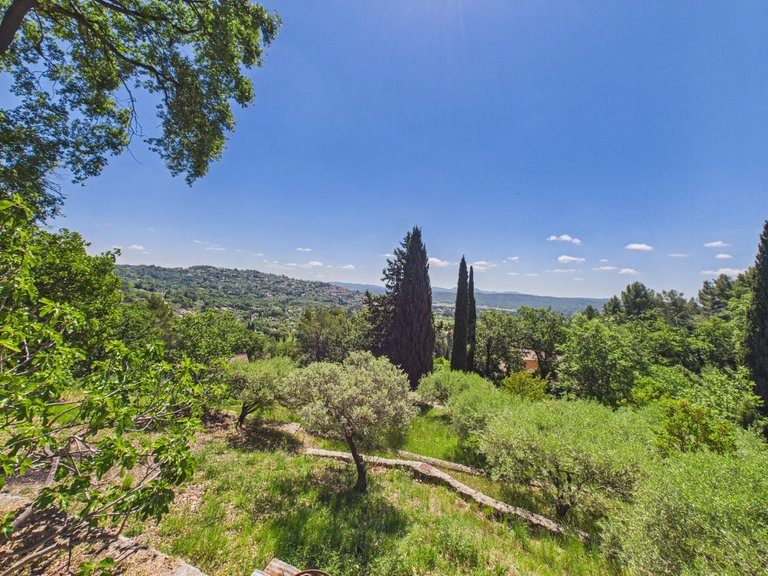 Villa for Sale in Fayence, Var Countryside (fayence, Lorgues, Cotignac) 19
