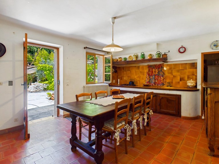 Villa for Sale in Fayence, Var Countryside (fayence, Lorgues, Cotignac) 6