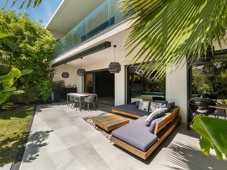 Villa for Sale in Cannes, Cannes Area 17