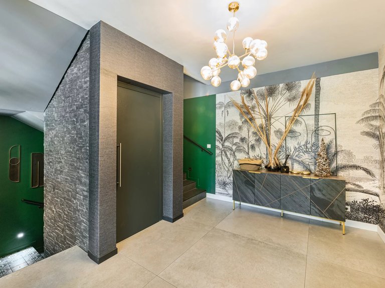 Villa for Sale in Cannes, Cannes Area 20