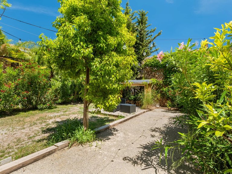 Villa for Sale in Cannes, Cannes Area 8