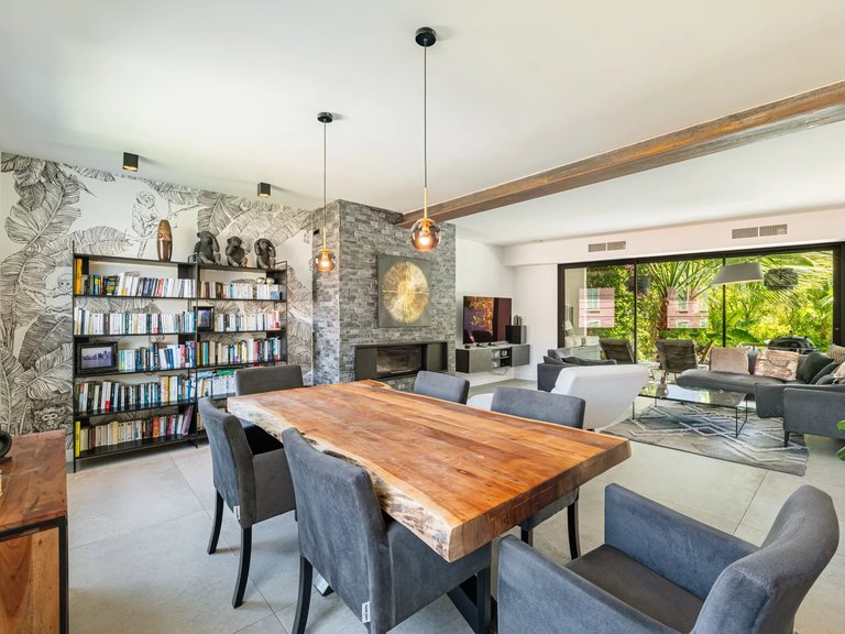 Villa for Sale in Cannes, Cannes Area 10