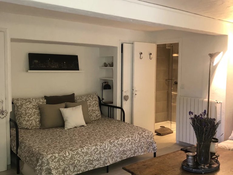 Villa for Sale in Opio, Mougins, Valbonne, Grasse Area 20