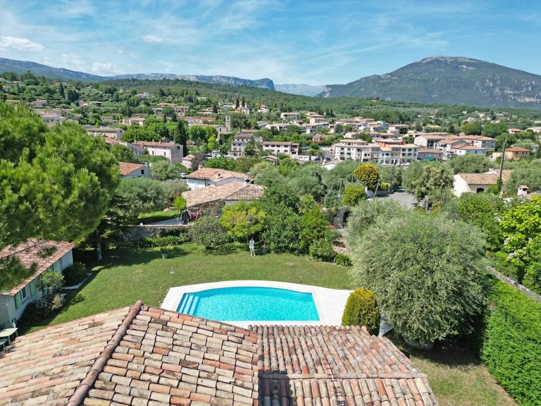 Villa for Sale in Le Rouret, Mougins, Valbonne, Grasse Area 2