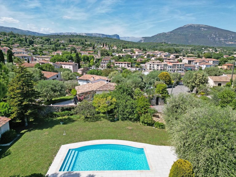 Villa for Sale in Le Rouret, Mougins, Valbonne, Grasse Area 18