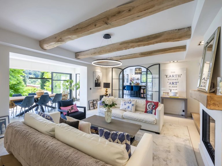 Villa for Sale in Valbonne, Mougins, Valbonne, Grasse Area 14