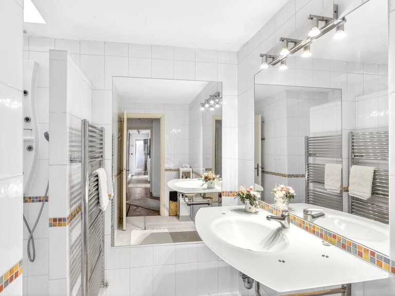 Villa for Sale in Vence, Vence, St. Paul Area 13