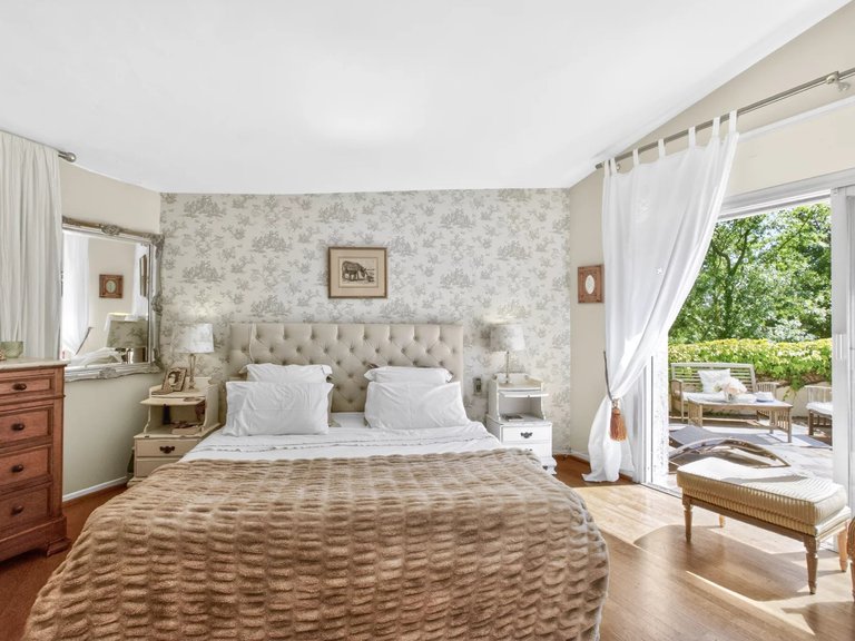 Villa for Sale in Vence, Vence, St. Paul Area 14