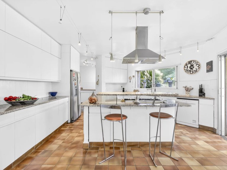 Villa for Sale in Vence, Vence, St. Paul Area 19