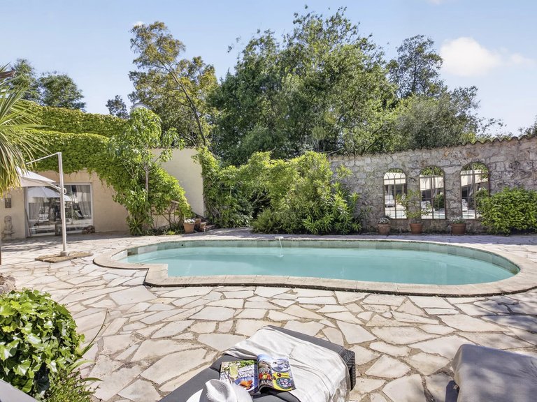 Villa for Sale in Vence, Vence, St. Paul Area 10