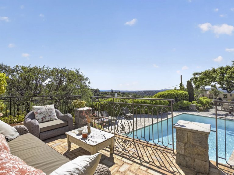 Villa for Sale in Chateauneuf Grasse, Mougins, Valbonne, Grasse Area 8