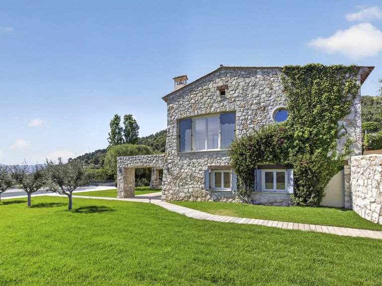 Villa for Sale in Villefranche Sur Mer, Villefranche, Cap Ferrat Area 1