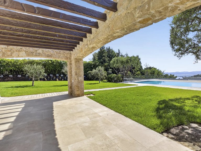 Villa for Sale in Villefranche Sur Mer, Villefranche, Cap Ferrat Area 13