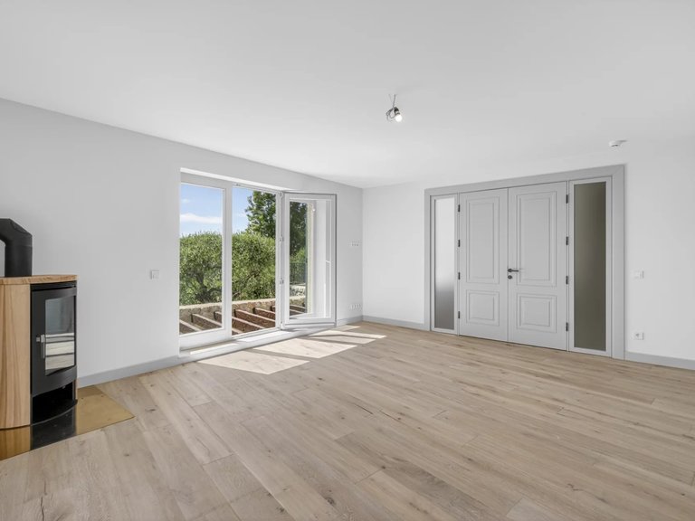 Villa for Sale in Villefranche Sur Mer, Villefranche, Cap Ferrat Area 15