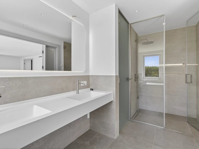 Villa for Sale in Villefranche Sur Mer, Villefranche, Cap Ferrat Area 20