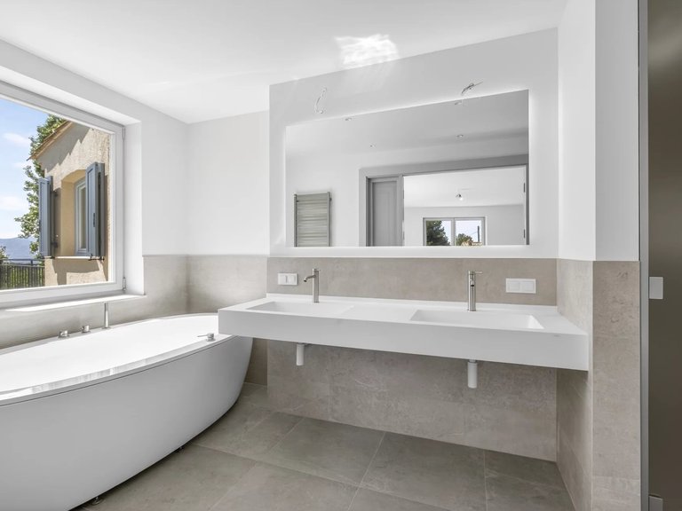 Villa for Sale in Villefranche Sur Mer, Villefranche, Cap Ferrat Area 9